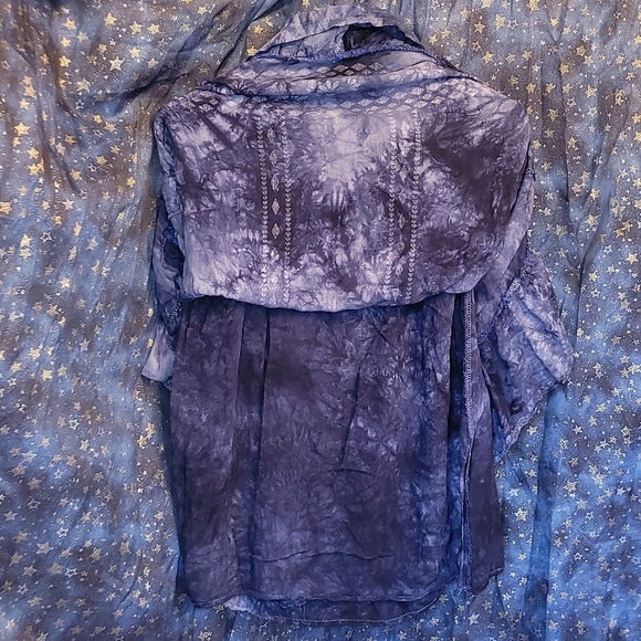 đ3/$10 Exist VTG Boho Blue Tie Dye Cold-Shoulder Ruffle Tunic w/ White Details - Picture 7 of 16